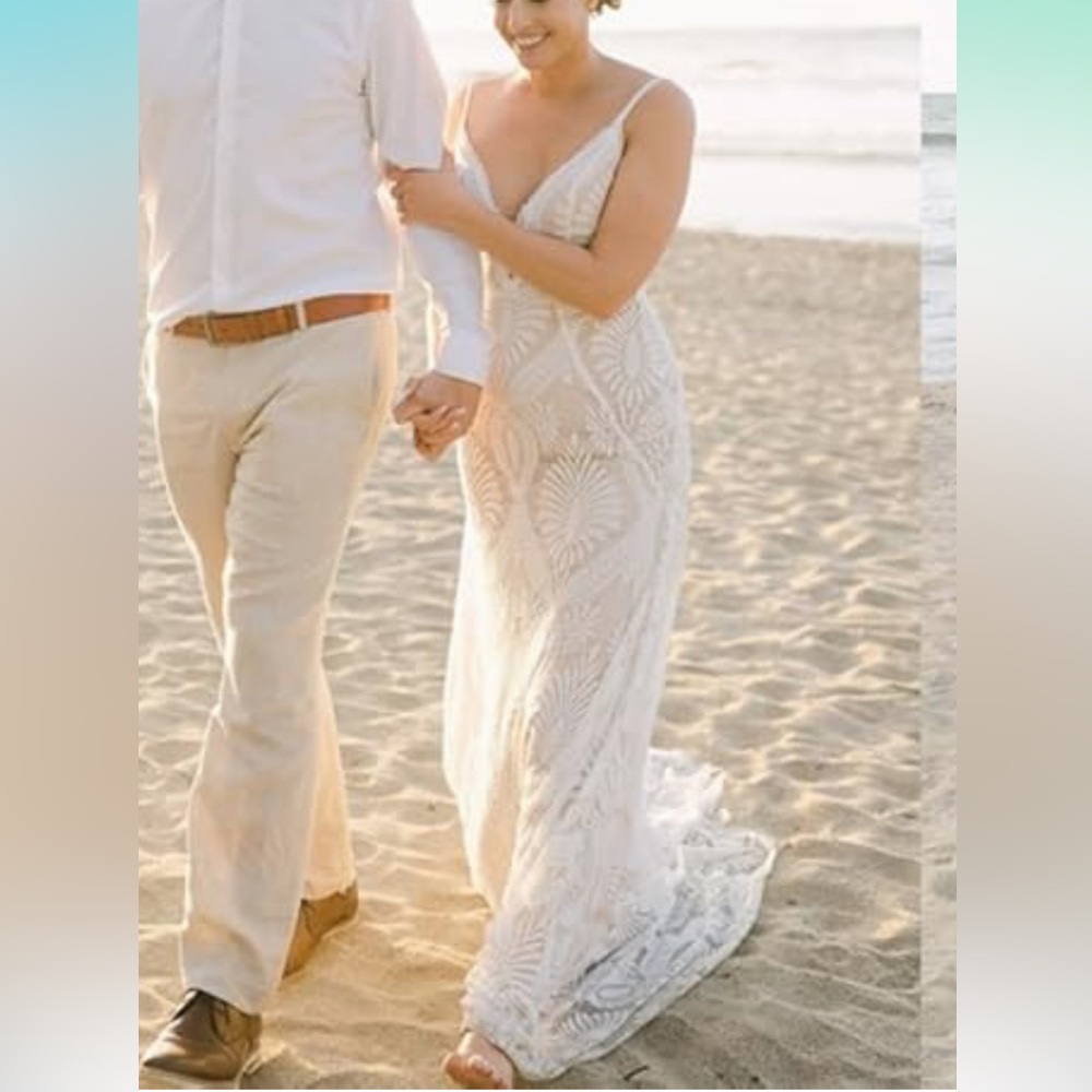 Elegant White Lace Wedding Dress